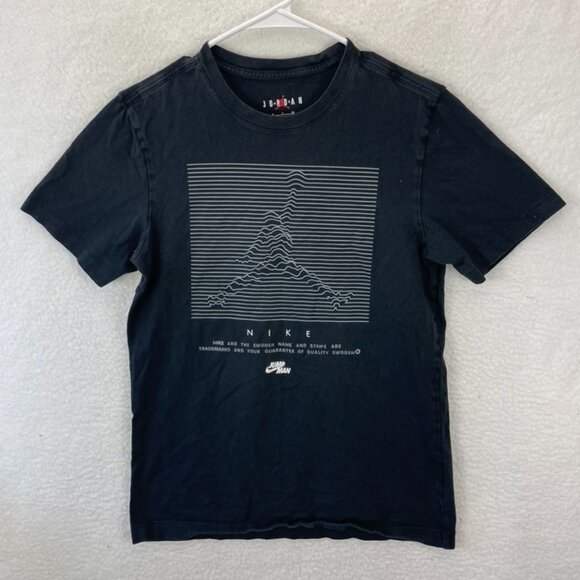 Jordan Men T-Shirt Small Black Logo Jumpman GFX Graphic Short‎ Sleeve - Picture 1 of 6